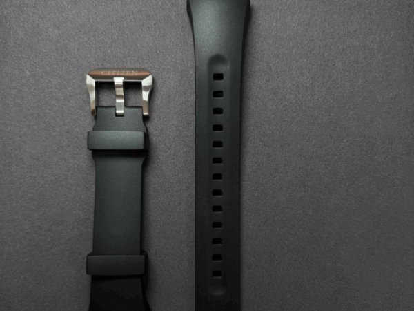 Pulseiras de couro, aço ou silicone: como cada material interfere no estilo e conforto?