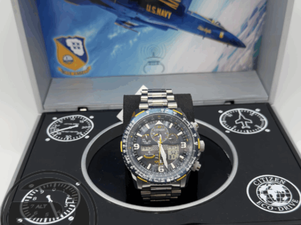 Modelos radio-controlled: vale a pena investir em relógios com ajuste atômico?