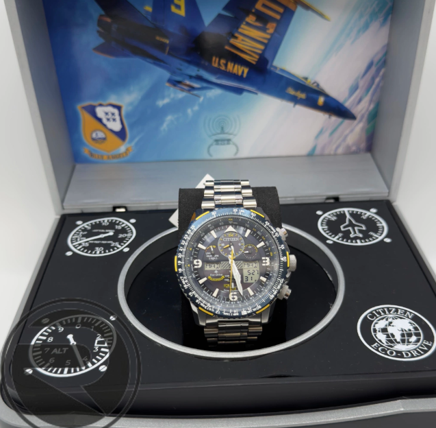 Modelos radio-controlled: vale a pena investir em relógios com ajuste atômico?